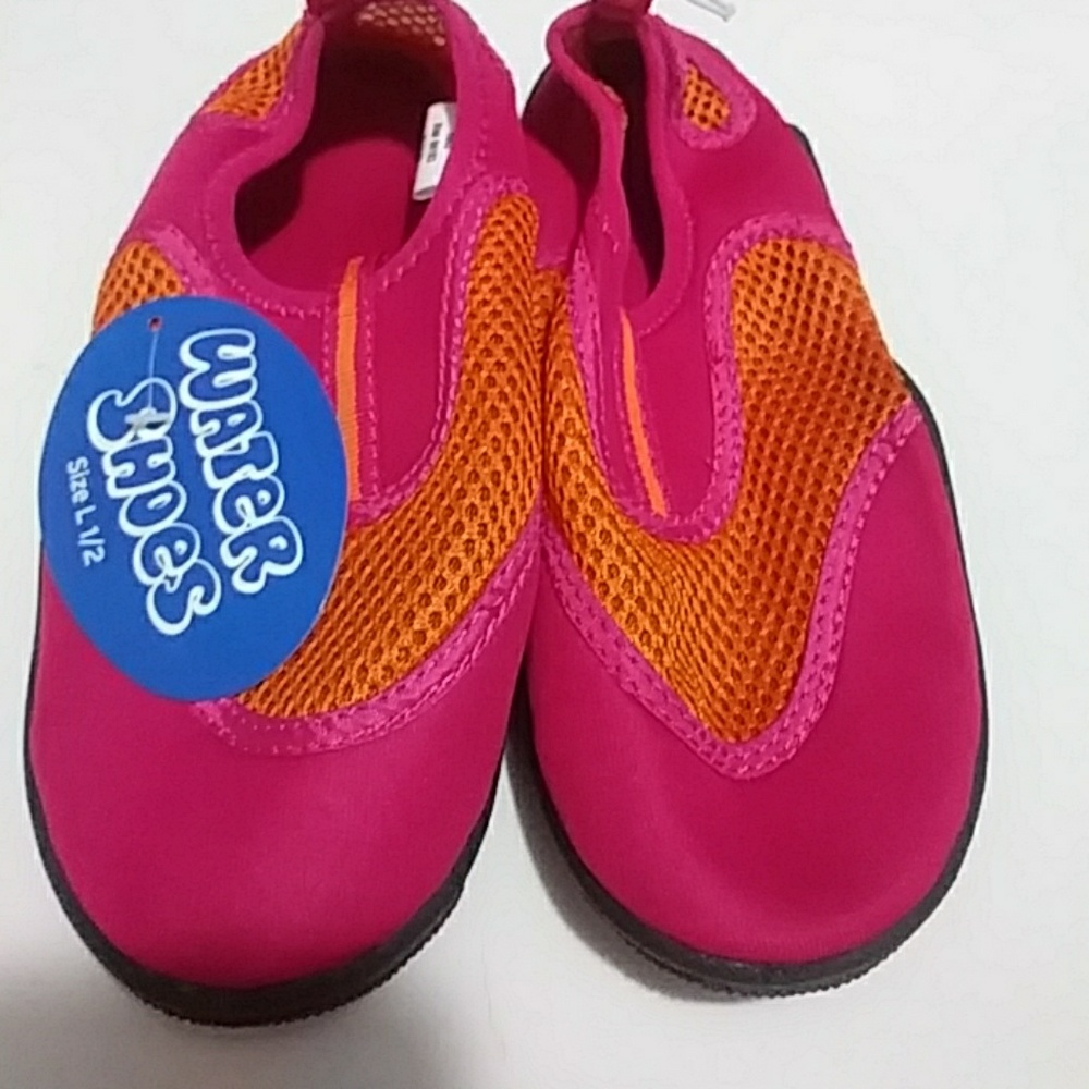 Kids water shoes